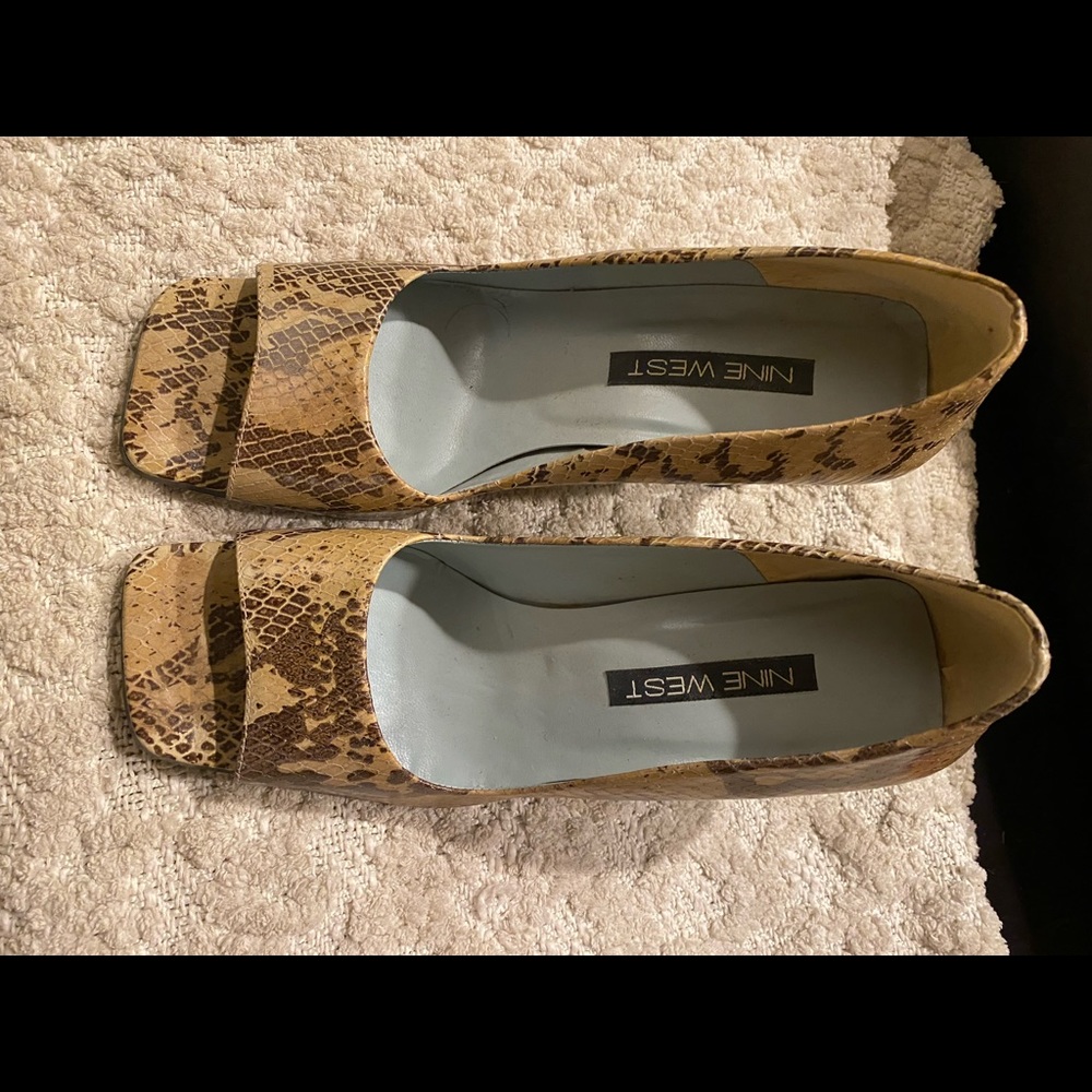 Nine West Snake-embossed peep toe heels - 7